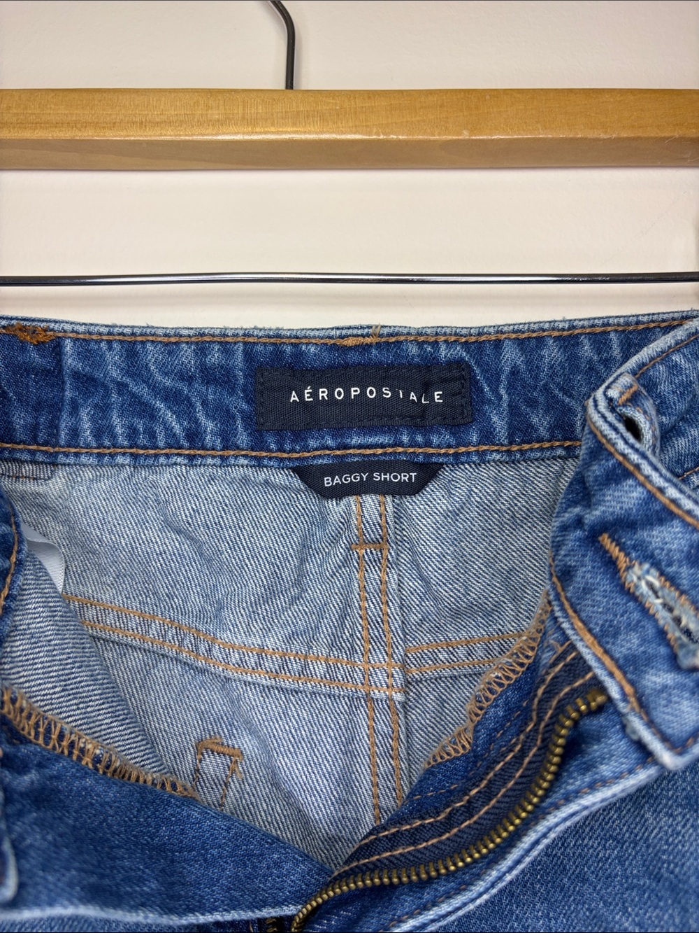 Aeropostale Baggy Denim Jean Shorts Juniors Size 10 - Picture 4 of 5